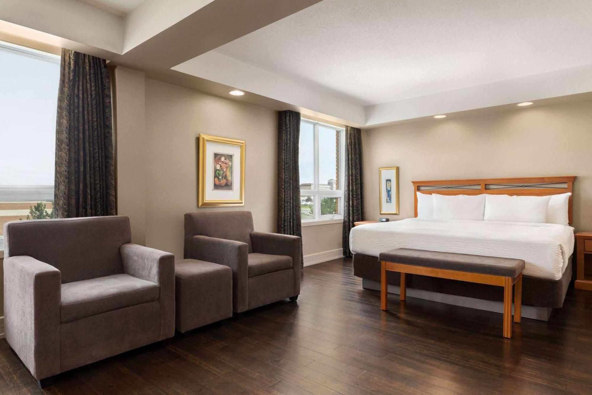 Royal Hotel Calgary, Trademark Collection By Wyndham Exteriör bild